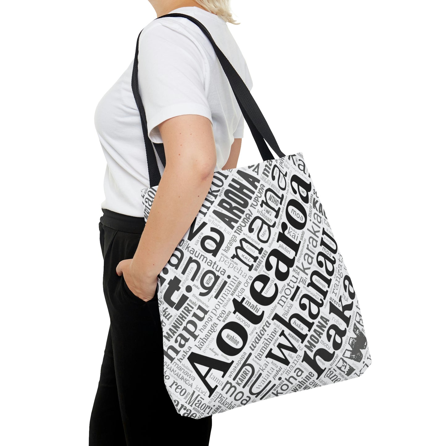 Māori Word Art Tote Bag