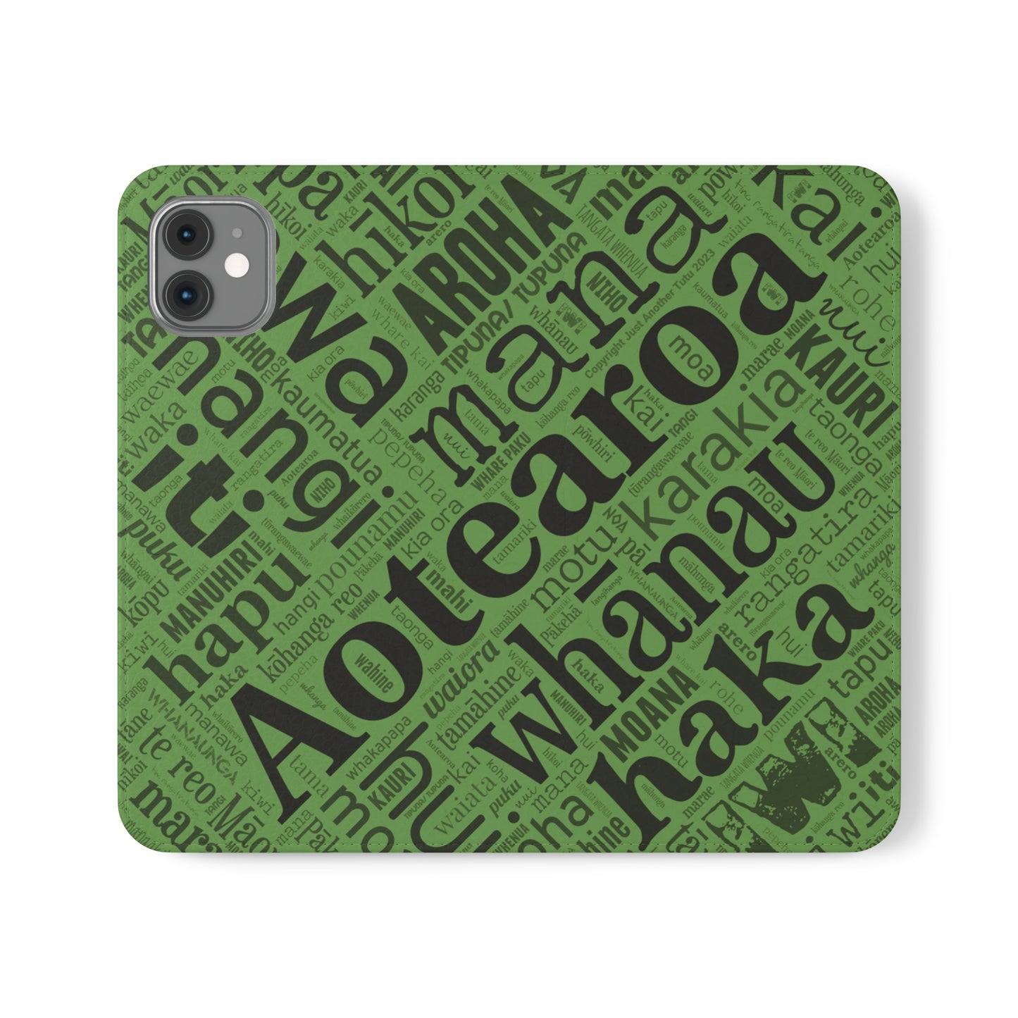 Green Māori Word Art Flip Cases