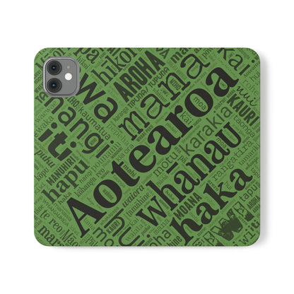 Green Māori Word Art Flip Cases