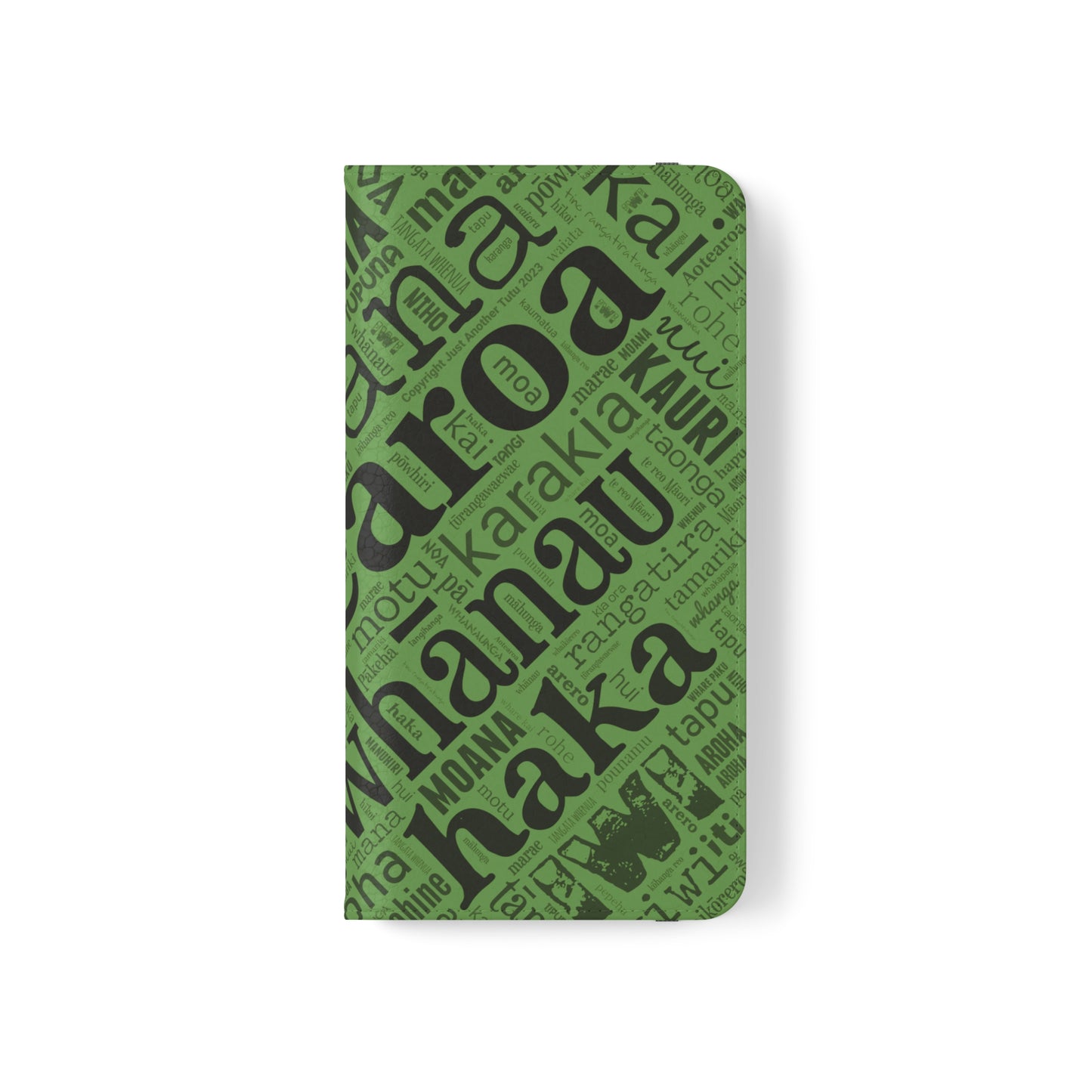 Green Māori Word Art Flip Cases