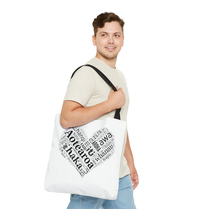 Māori Word Art Heart Tote Bag