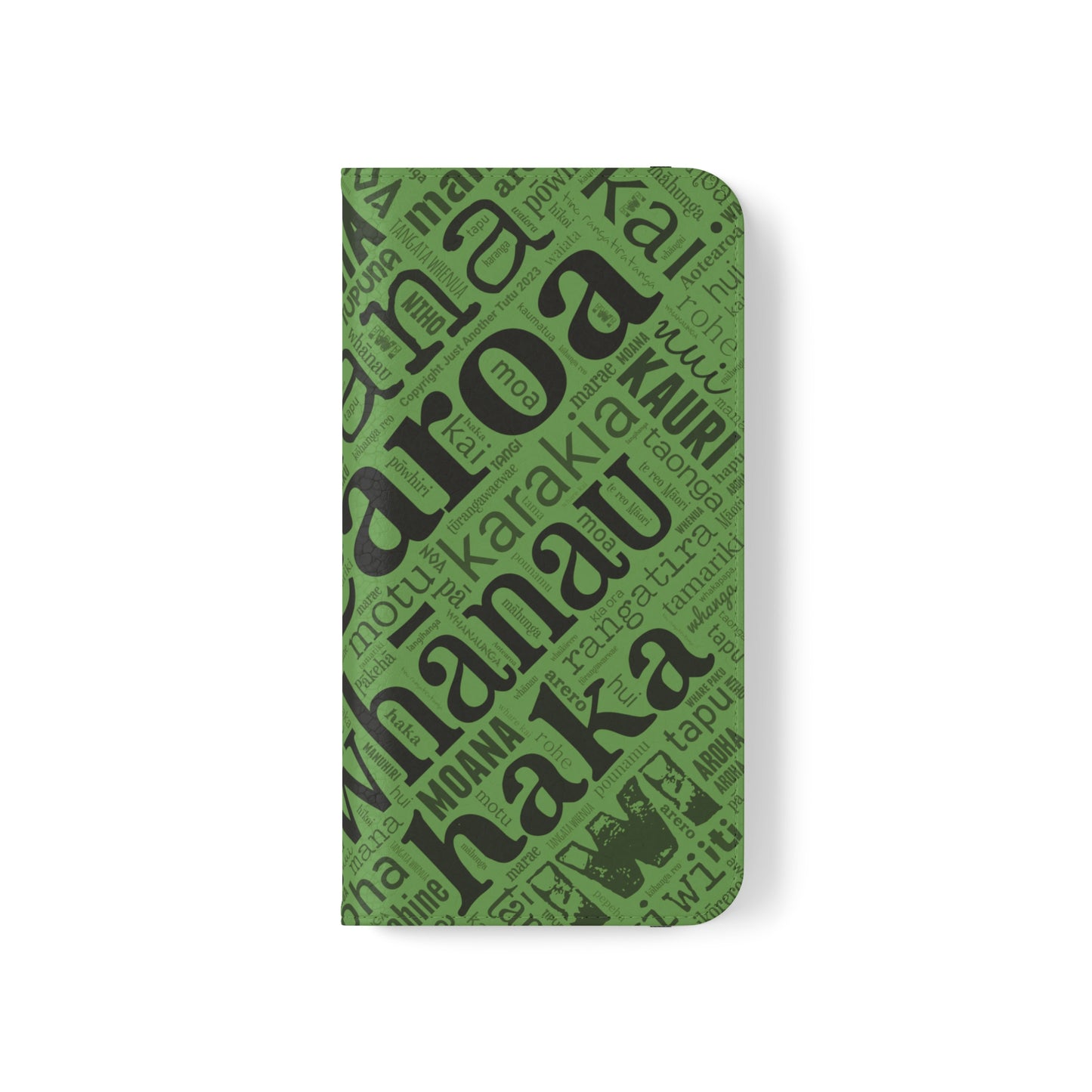 Green Māori Word Art Flip Cases