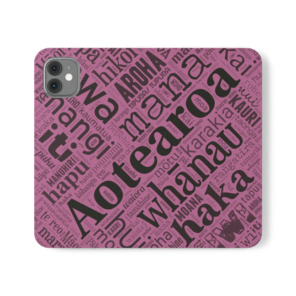 Pink Māori Word Art Flip Cases