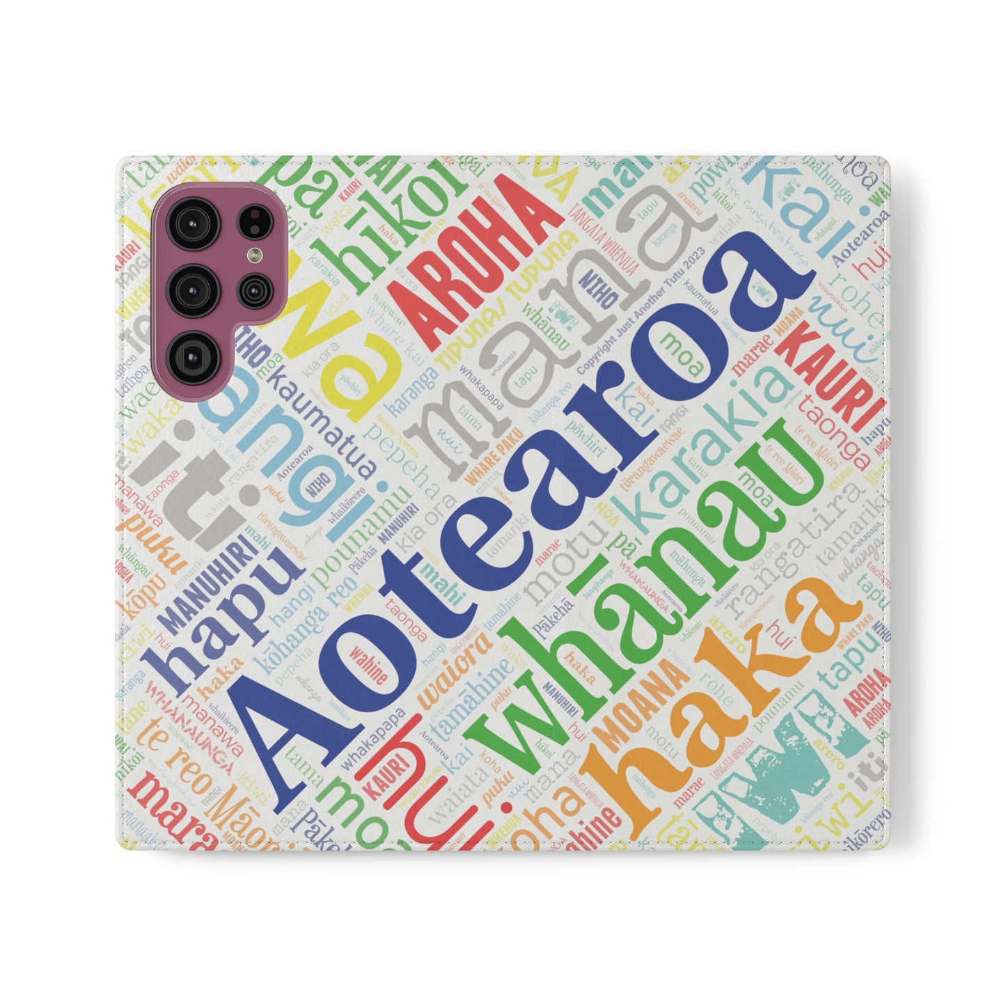 Rainbow White Māori Word Art Flip Cases