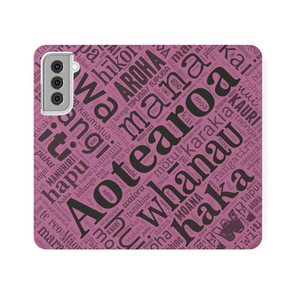 Pink Māori Word Art Flip Cases