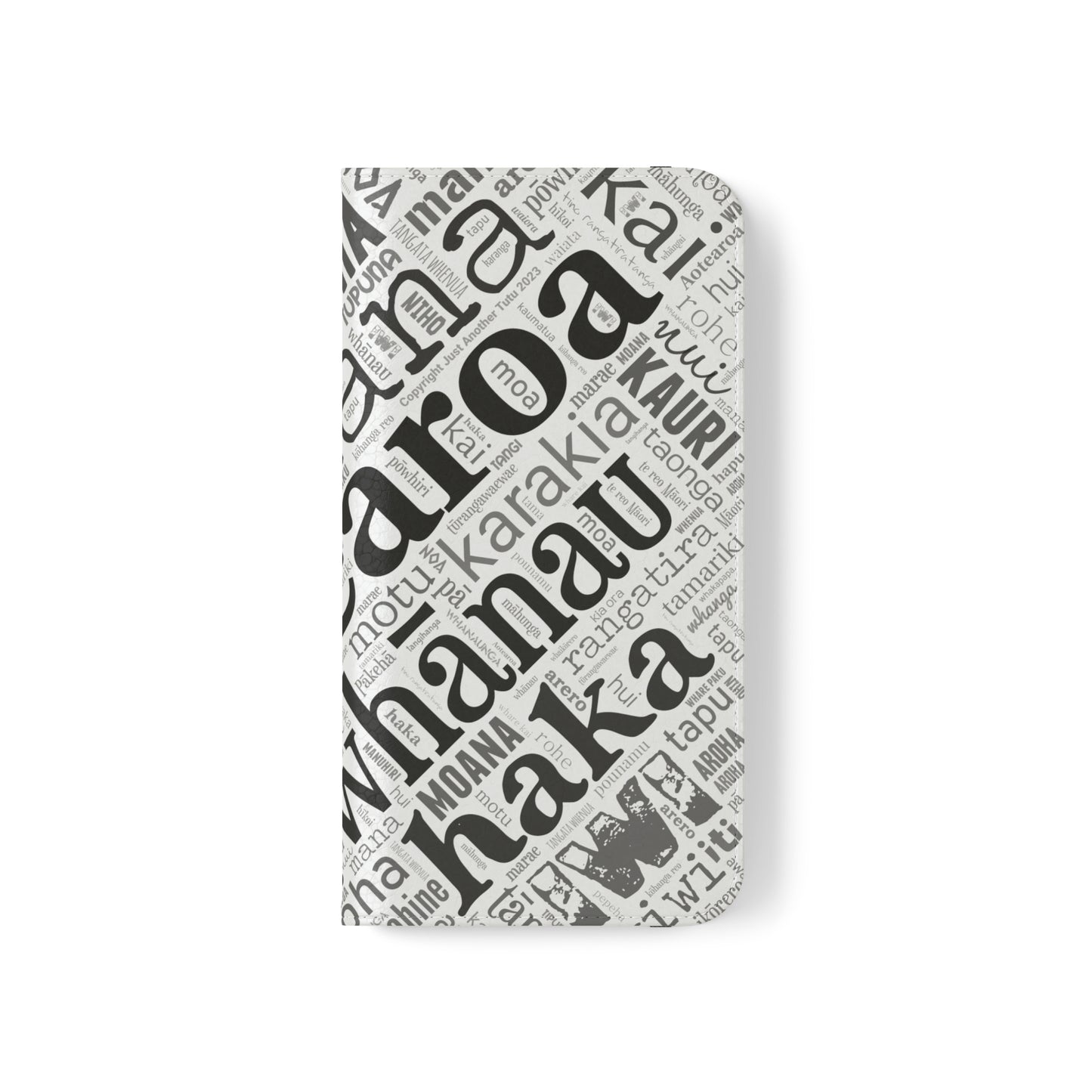 White Māori Word Art Flip Cases