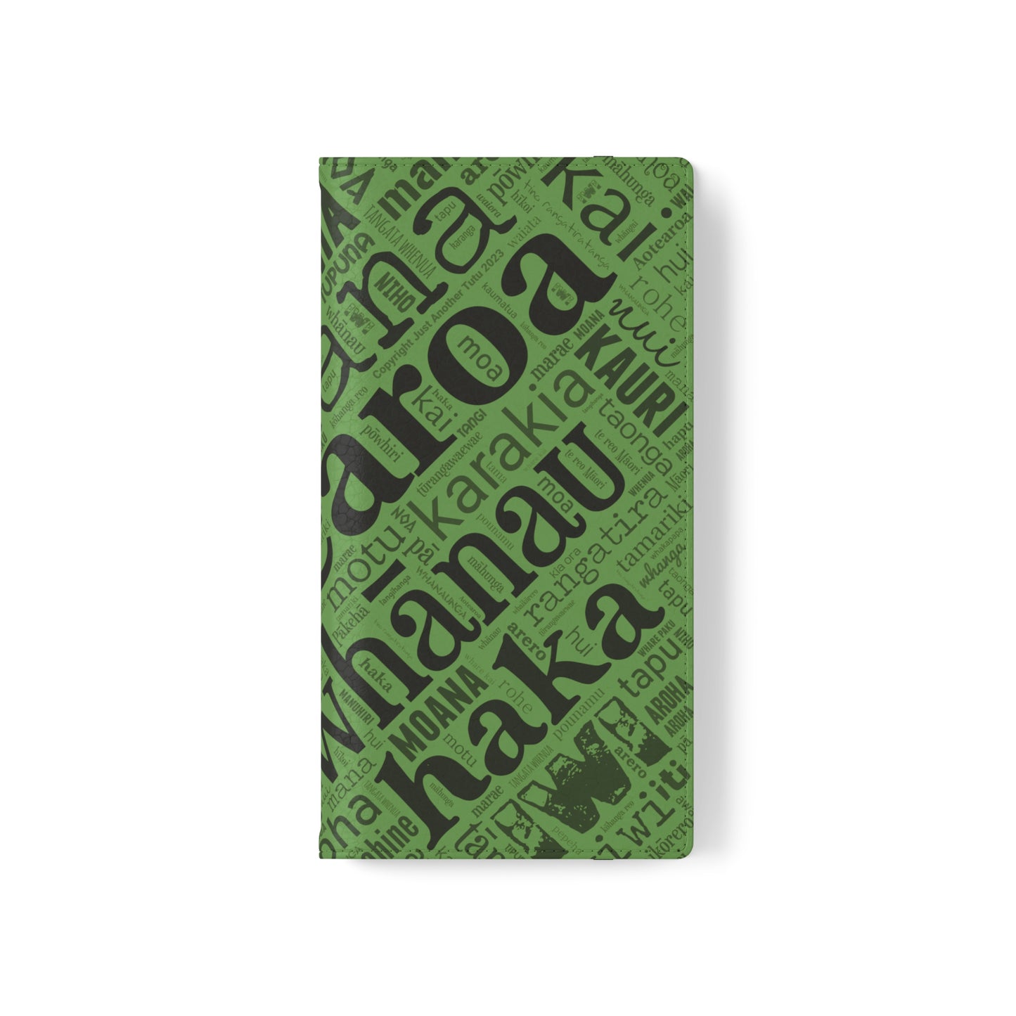 Green Māori Word Art Flip Cases