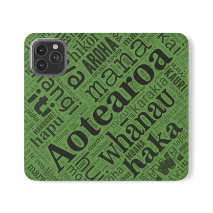 Green Māori Word Art Flip Cases