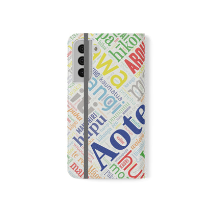 Rainbow White Māori Word Art Flip Cases