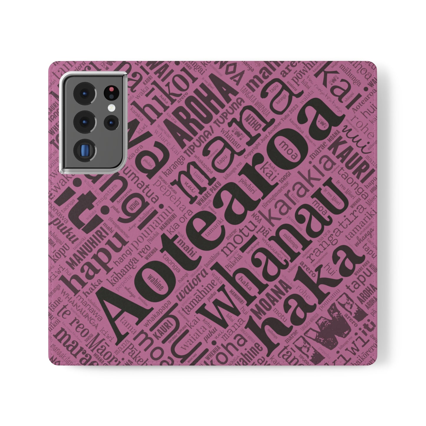 Pink Māori Word Art Flip Cases