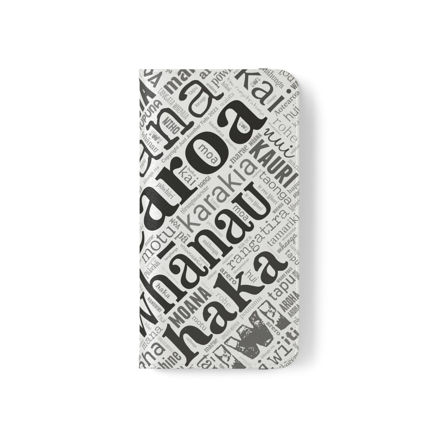 White Māori Word Art Flip Cases