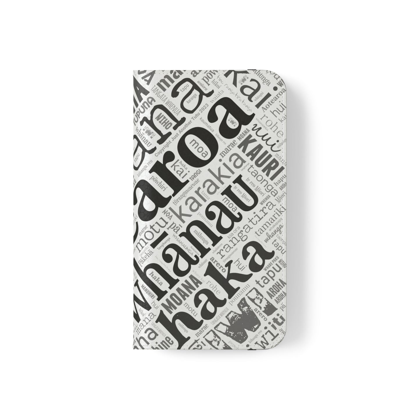 White Māori Word Art Flip Cases