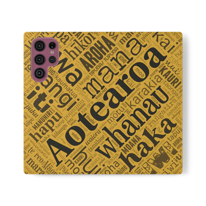 Yellow Māori Word Art Flip Cases