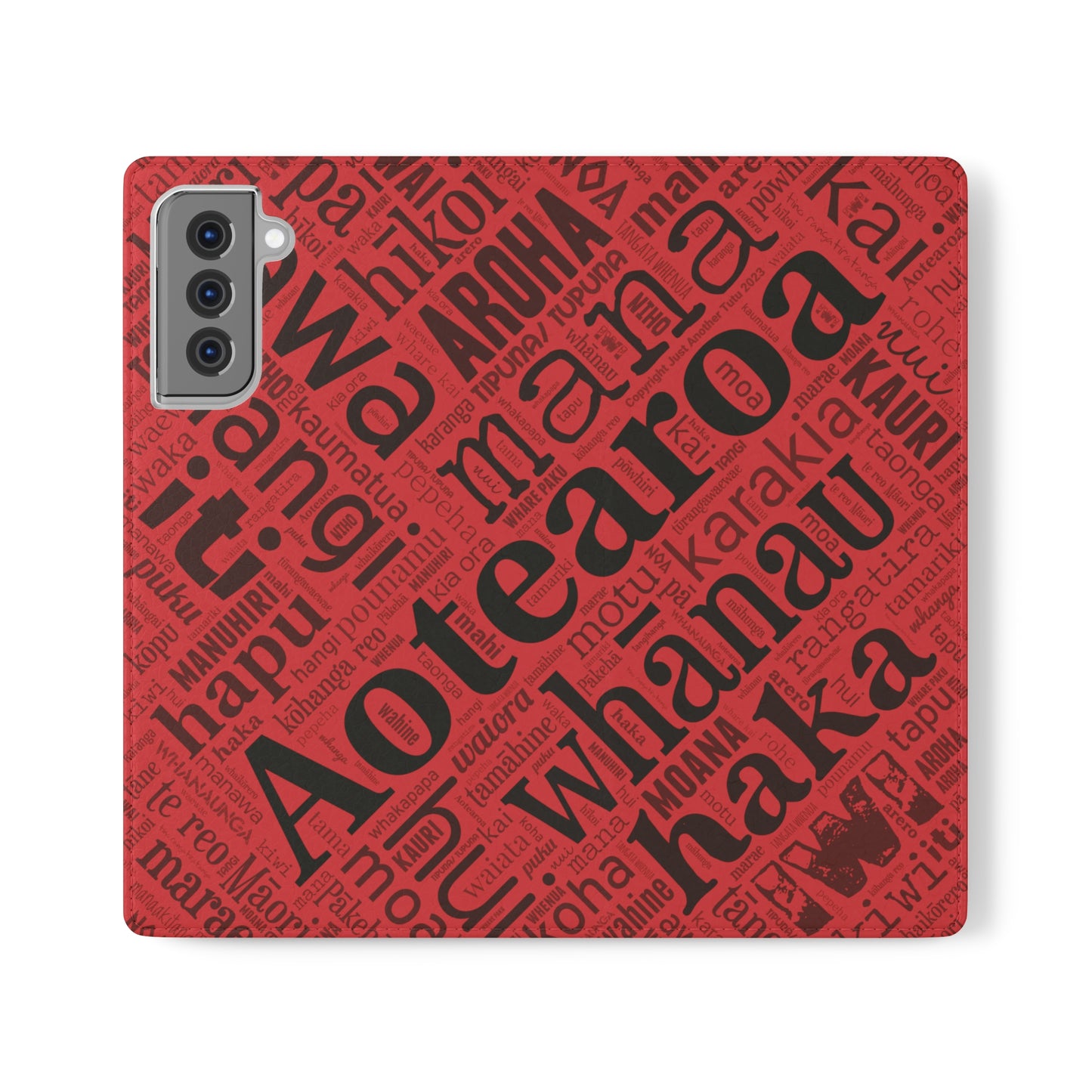 Red Māori Word Art Flip Cases