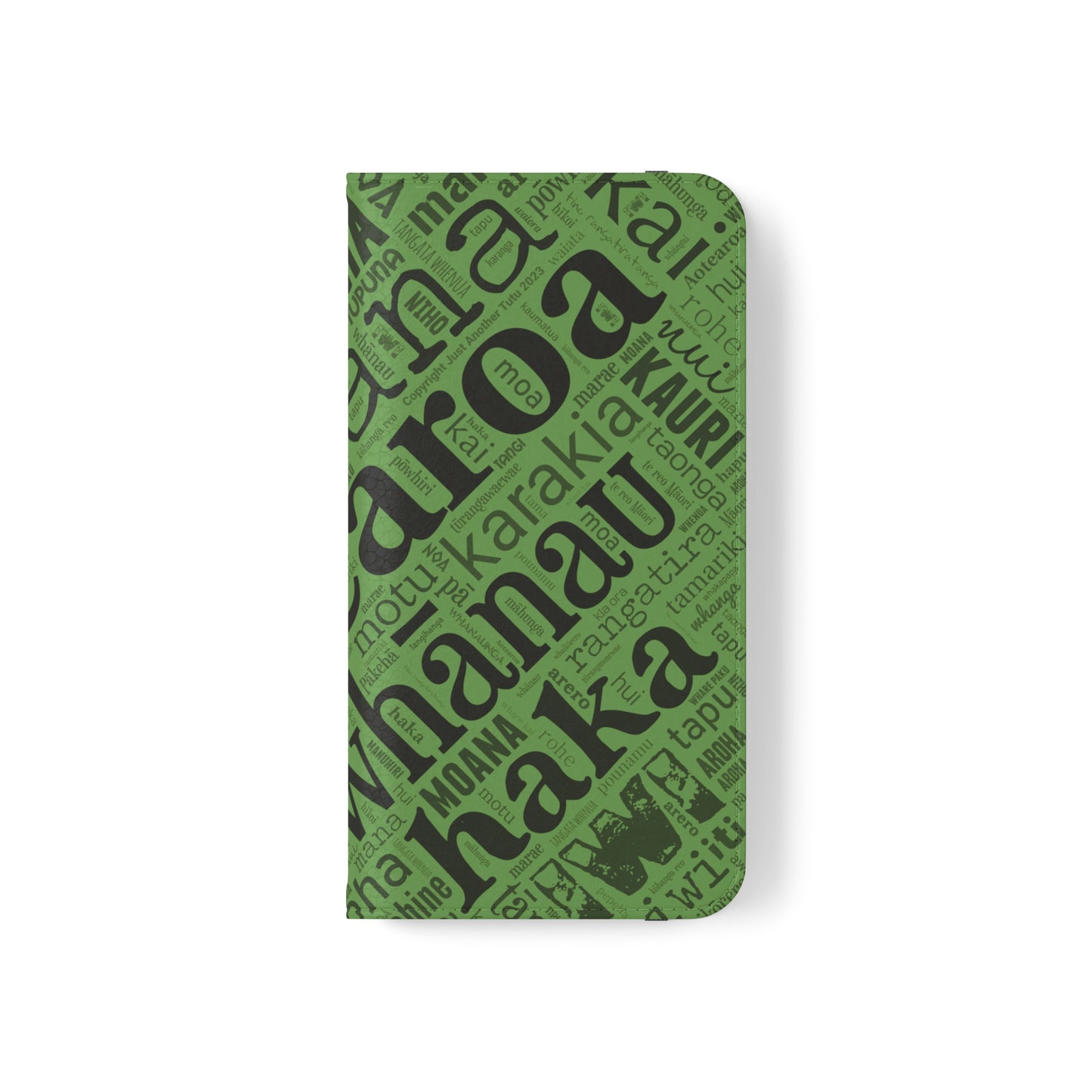 Green Māori Word Art Flip Cases