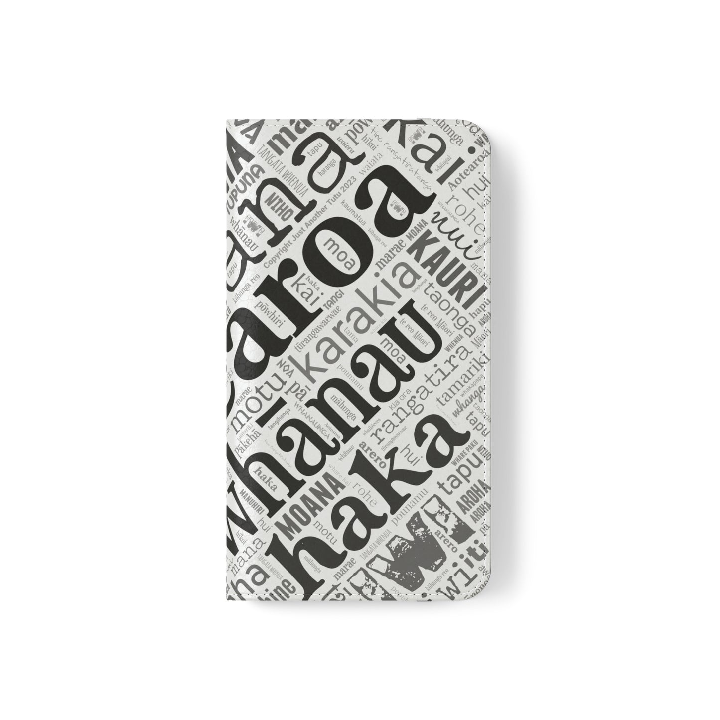 White Māori Word Art Flip Cases