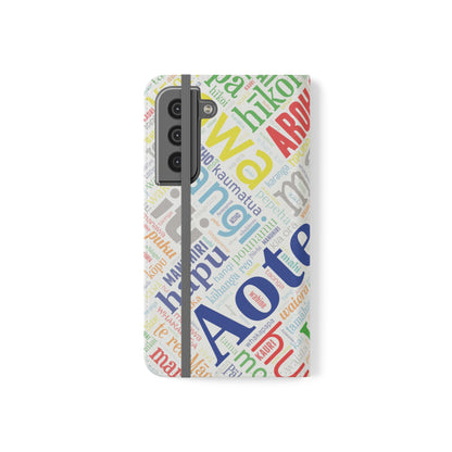 Rainbow White Māori Word Art Flip Cases