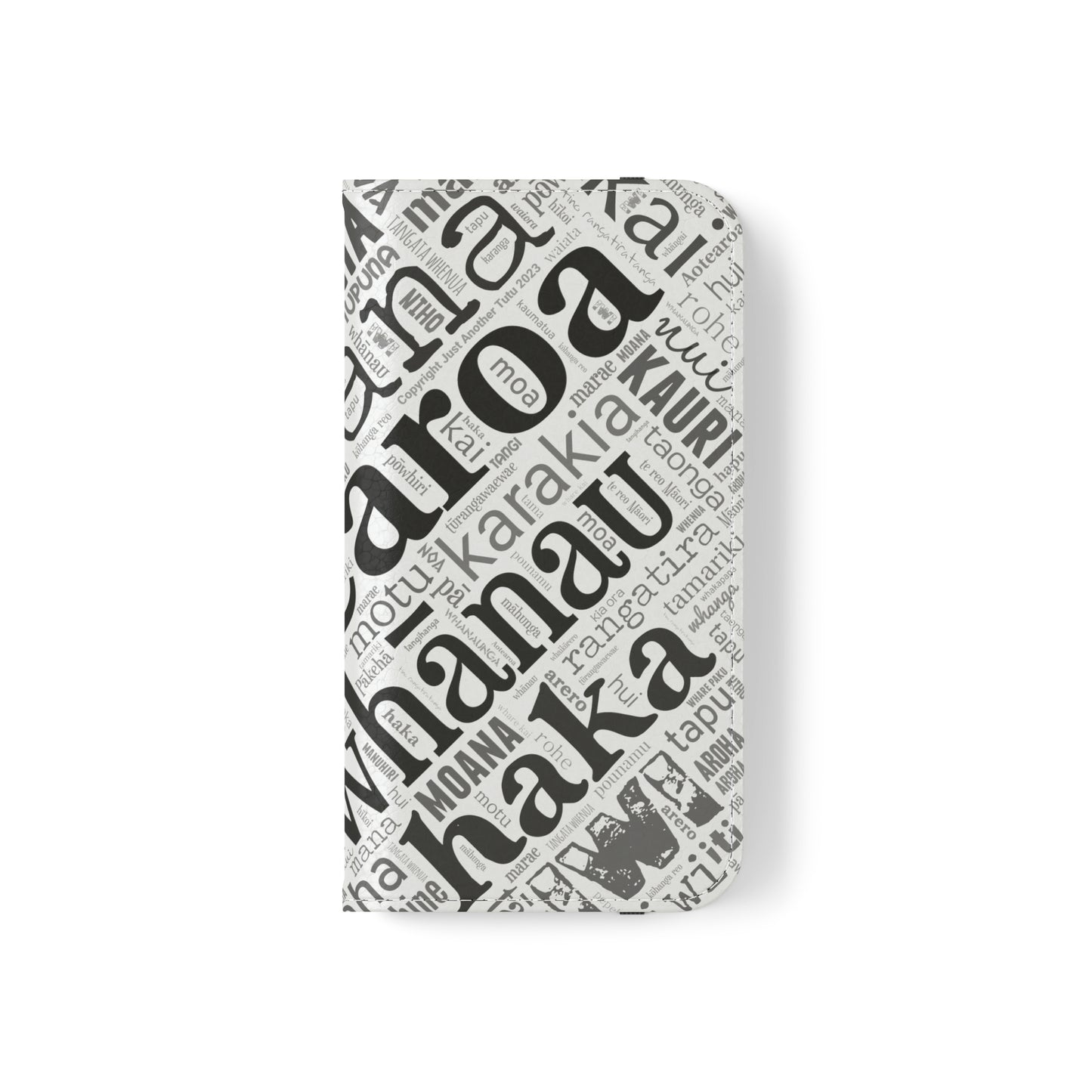 White Māori Word Art Flip Cases