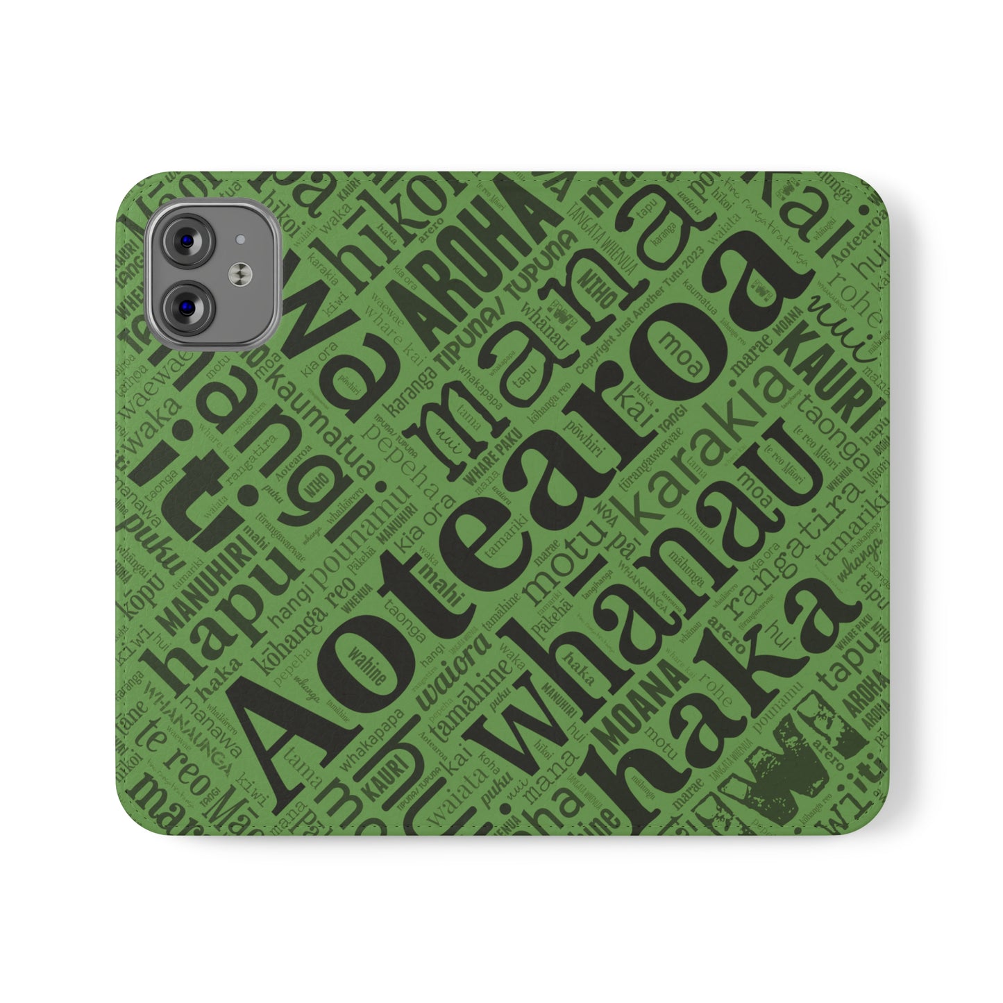 Green Māori Word Art Flip Cases