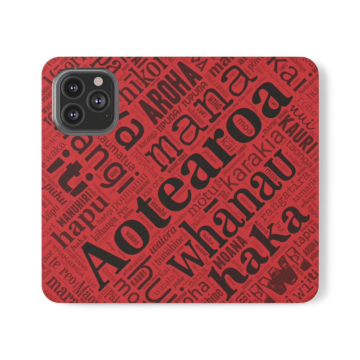 Red Māori Word Art Flip Cases