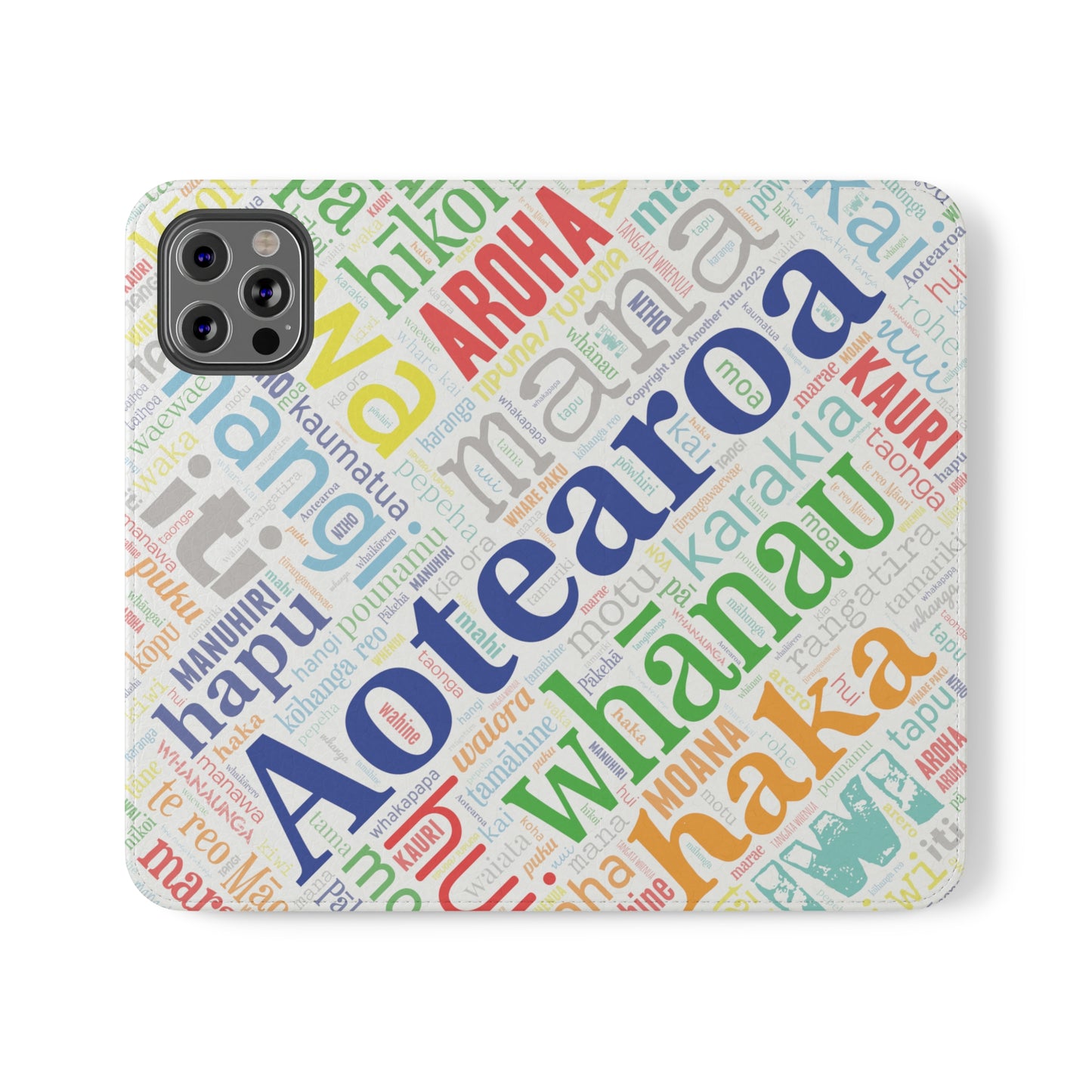 Rainbow White Māori Word Art Flip Cases